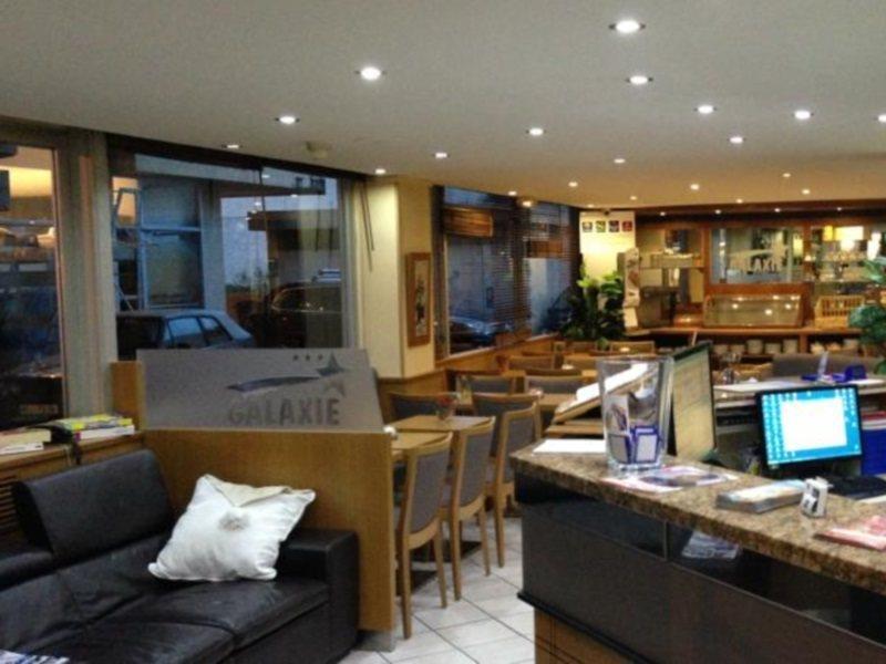 The Originals City, Hotel Galaxie, Nice Aeroport Saint-Laurent-du-Var Dış mekan fotoğraf